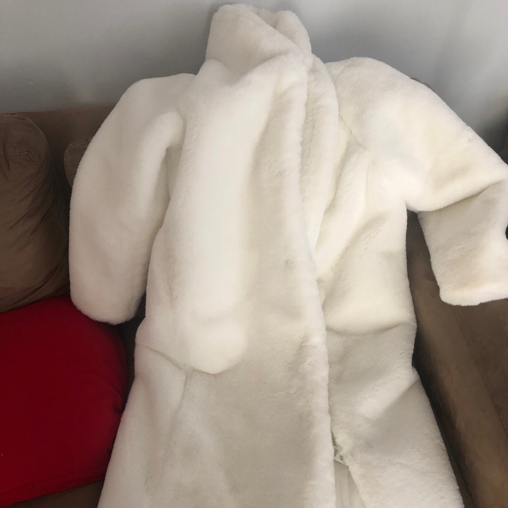 Misguided long Faux fur coat White